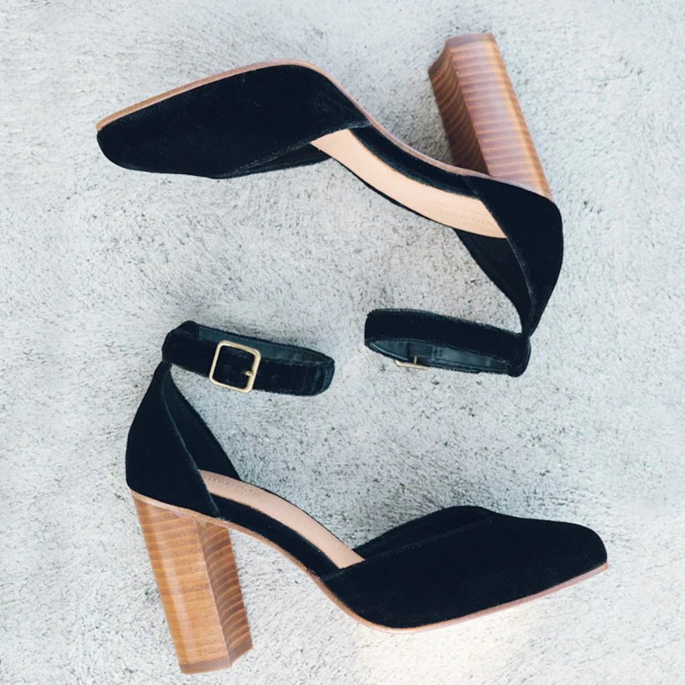 Size 7 Soludos Suede Collette Heel
